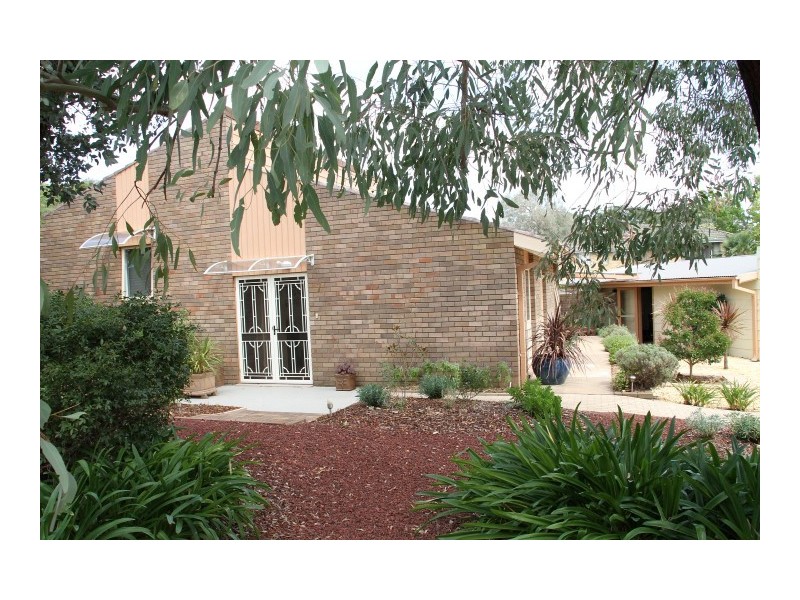 7 Amaroo Place, Yass NSW 2582