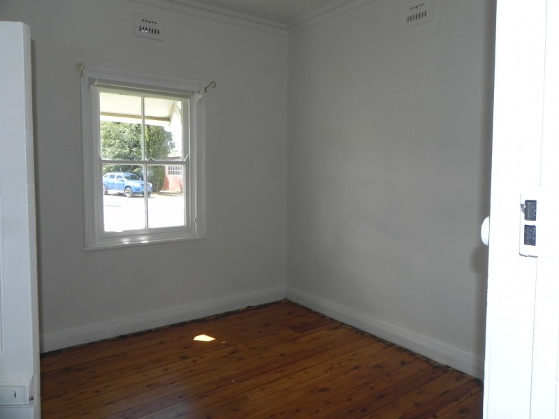 2 Adele Street, Yass NSW 2582