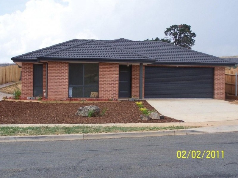 26 Nicholls Drive, Yass NSW 2582