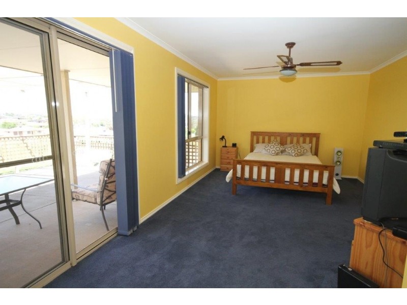 4 Mort Lane, Yass NSW 2582