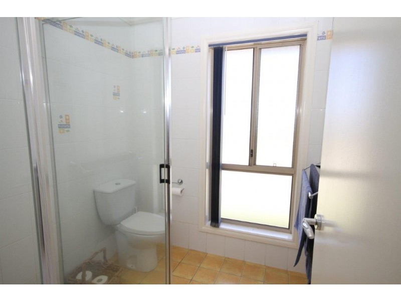 4 Mort Lane, Yass NSW 2582