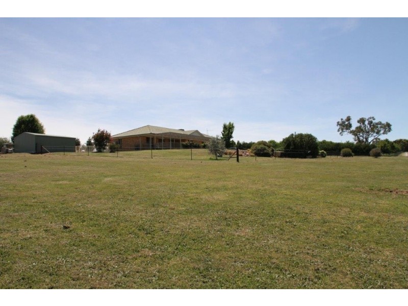 4 Mort Lane, Yass NSW 2582