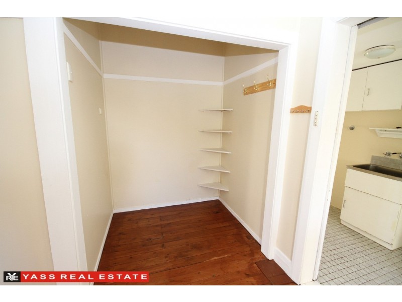 60 Laidlaw Street, Yass NSW 2582