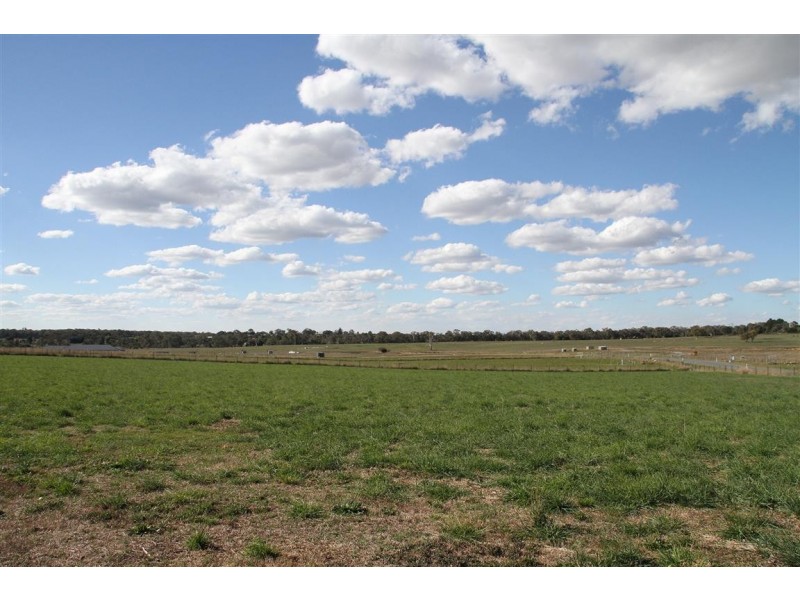 2 Bidgee Close, Murrumbateman NSW 2582