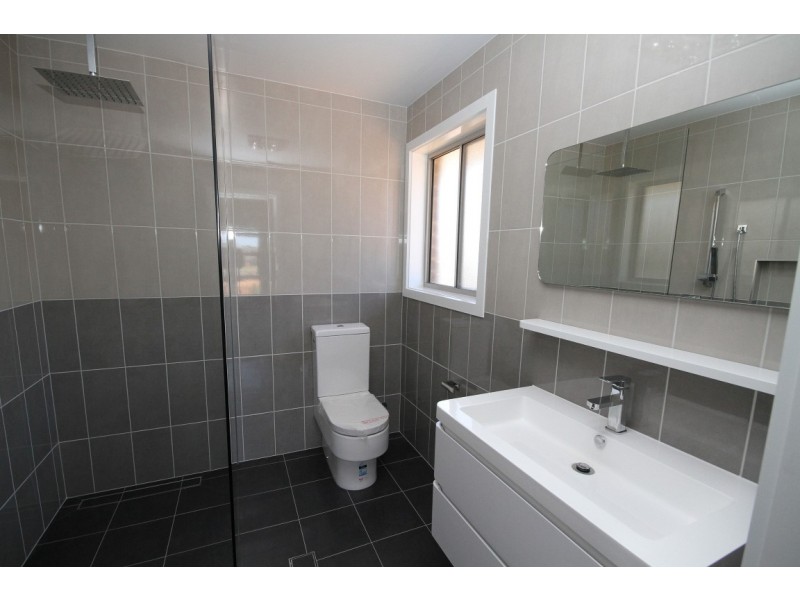 19 Mckenna Avenue, Yass NSW 2582