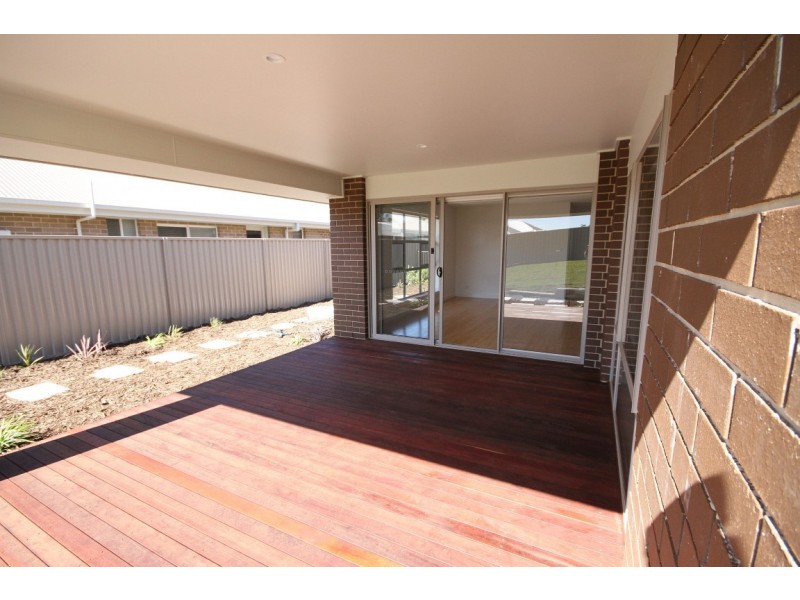 19 Mckenna Avenue, Yass NSW 2582