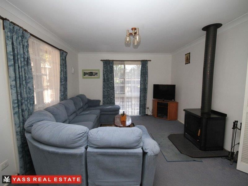 6 Grand Junction Road, Yass NSW 2582