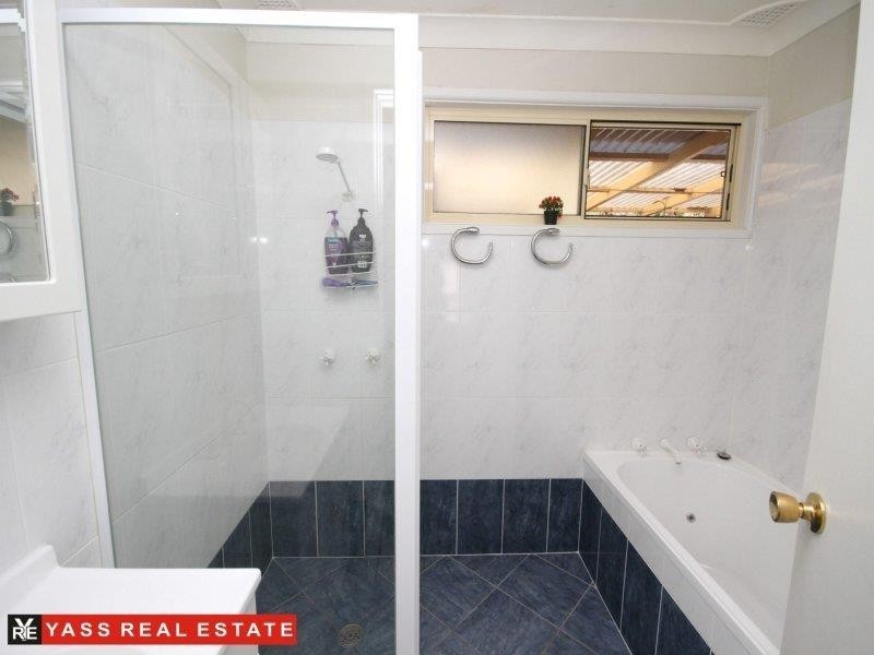 6 Grand Junction Road, Yass NSW 2582