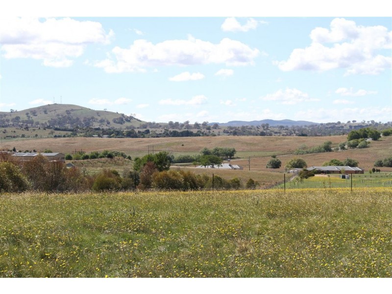 11 Craig Close, Yass NSW 2582