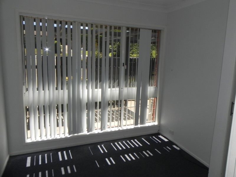 27 Merriman Drive, Yass NSW 2582