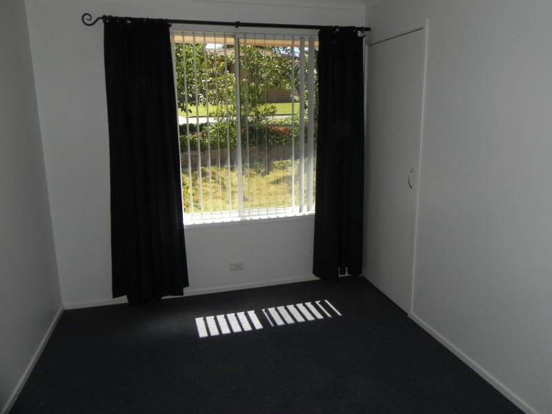 27 Merriman Drive, Yass NSW 2582