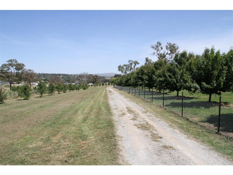 4 Mort Lane, Yass NSW 2582