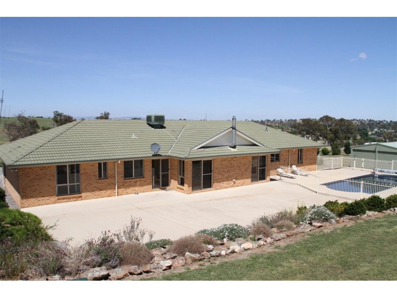 4 Mort Lane, Yass NSW 2582