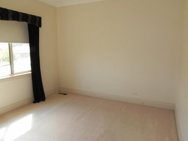 52 Church Street, Yass NSW 2582