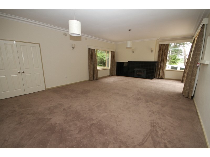 2530 Barton Highway, Jeir NSW 2582