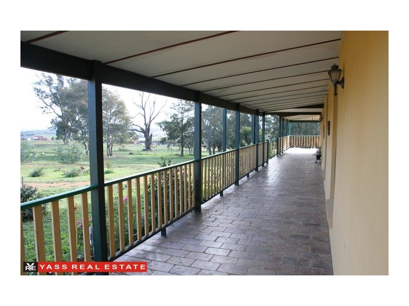 37 Cooks Hill Road, Yass NSW 2582