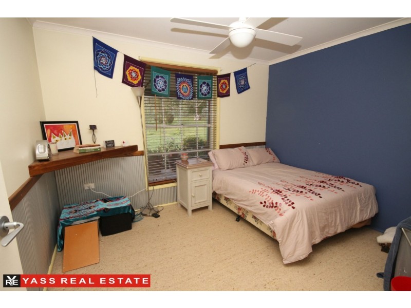 37 Cooks Hill Road, Yass NSW 2582