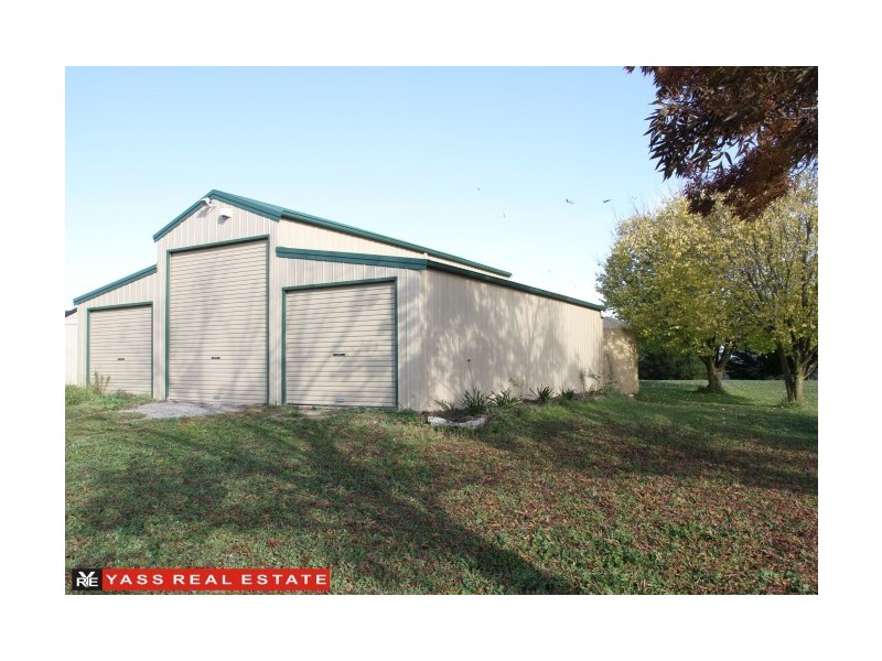 37 Cooks Hill Road, Yass NSW 2582