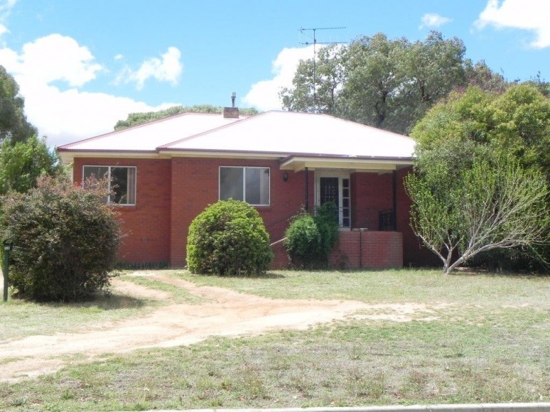 54 Demestre Street, Yass NSW 2582