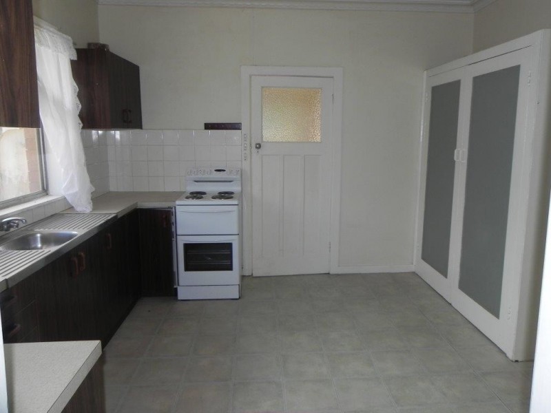 54 Demestre Street, Yass NSW 2582