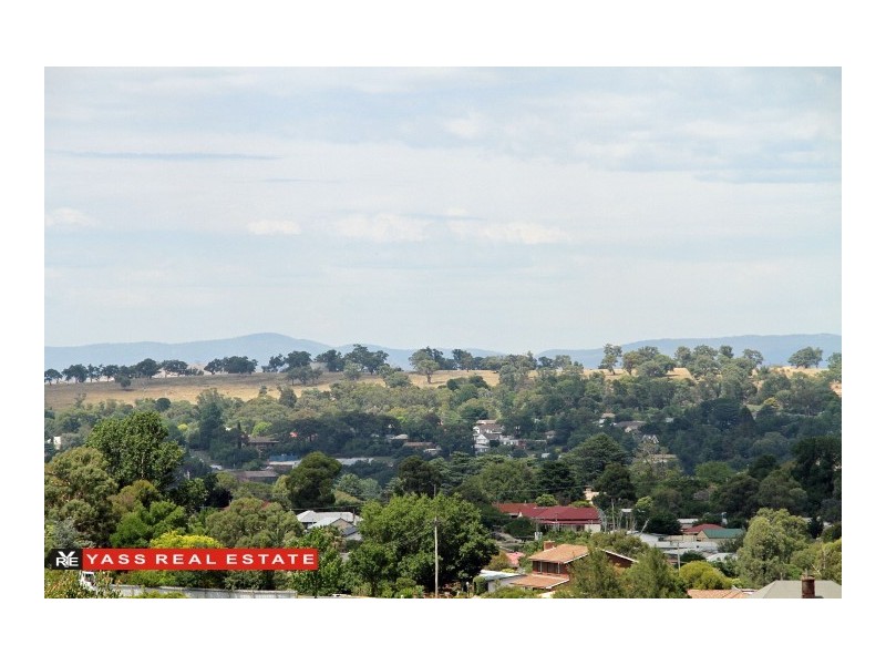 23 Discovery Drive, Yass NSW 2582