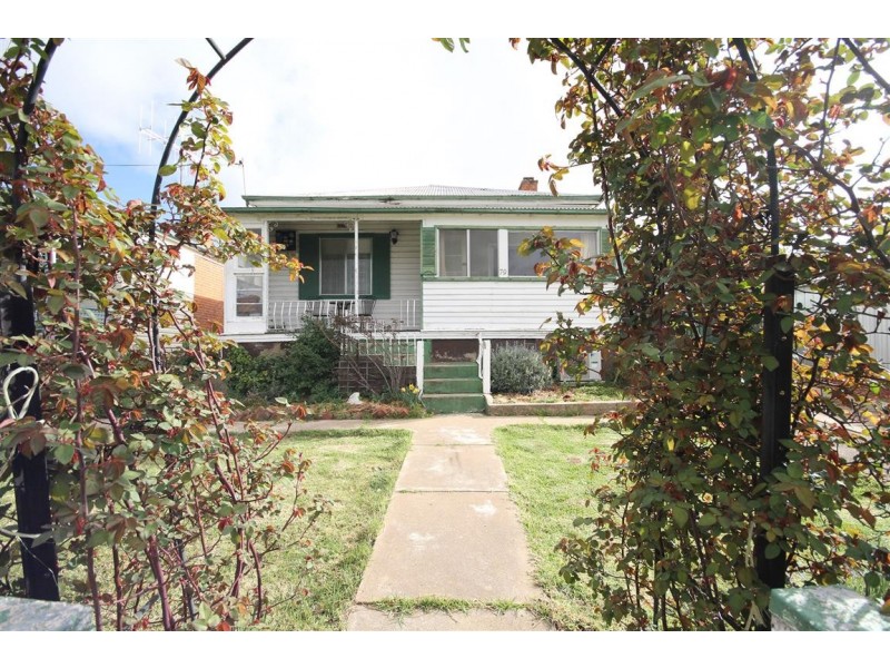79 Shaw Street, Yass NSW 2582