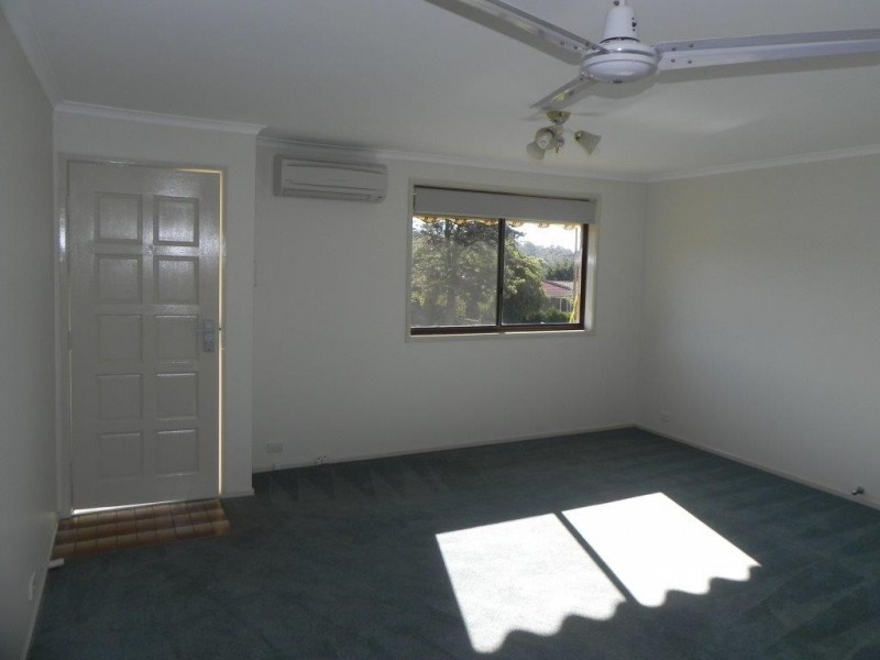 34 Merriman Drive, Yass NSW 2582