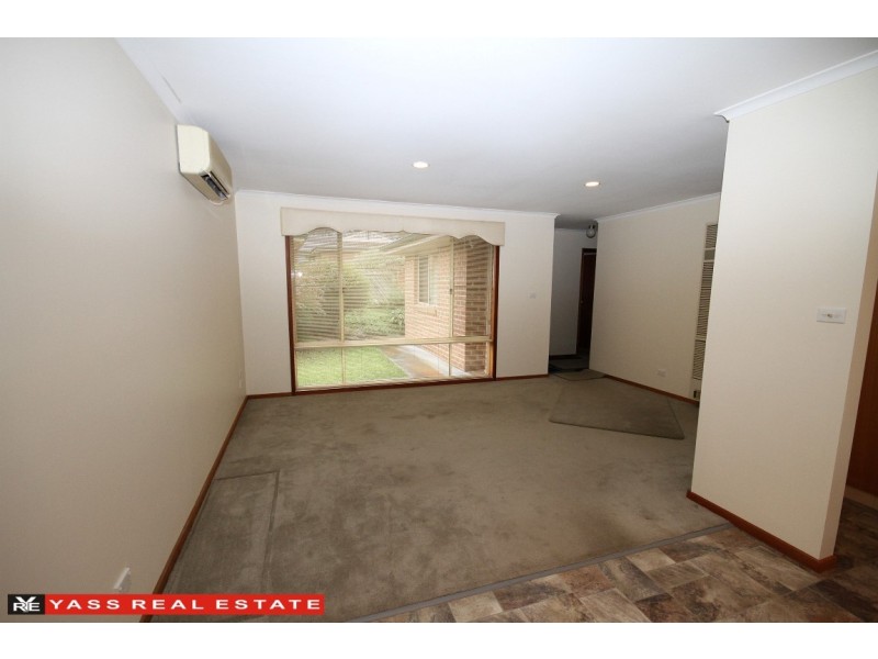 6/14 Short Street, Yass NSW 2582
