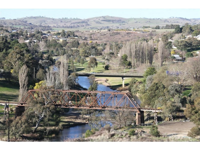 10B Hanley Place, Yass NSW 2582