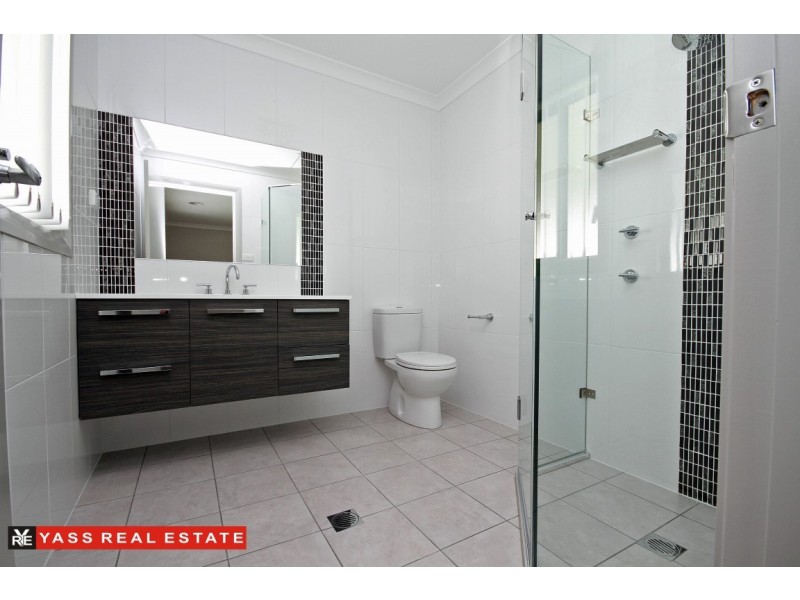 24 Colls Close, Yass NSW 2582