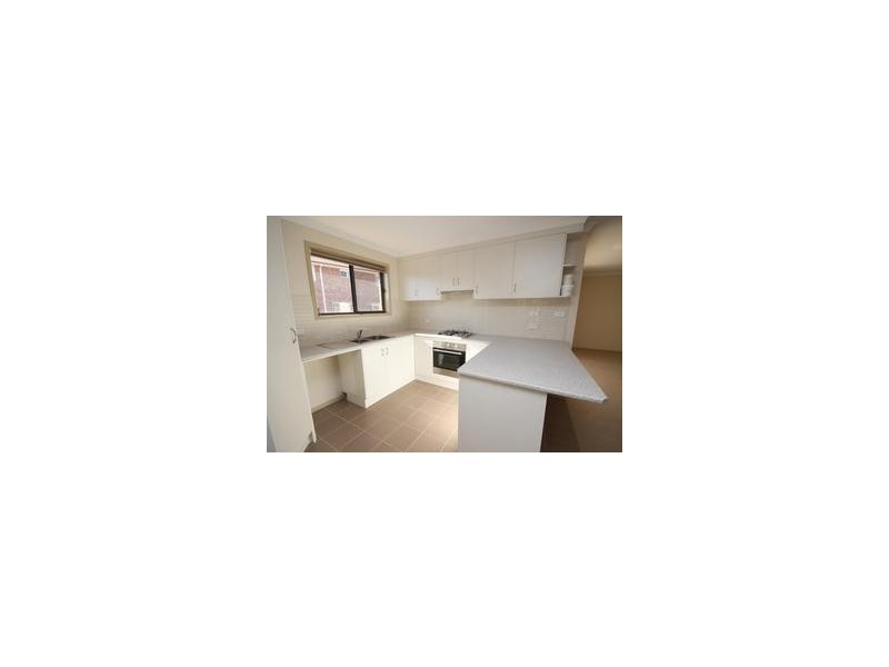 20/11 Julian Place, Yass NSW 2582