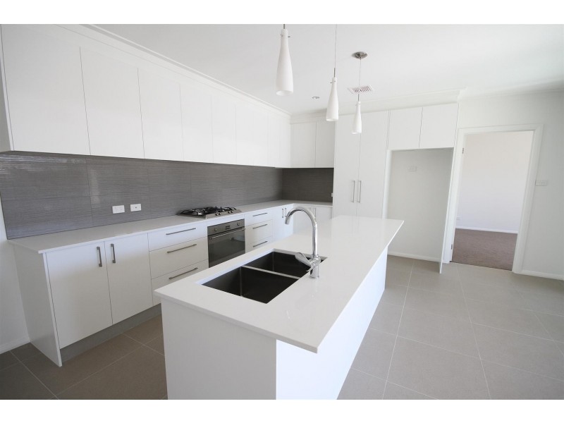 4 Colls Close, Yass NSW 2582