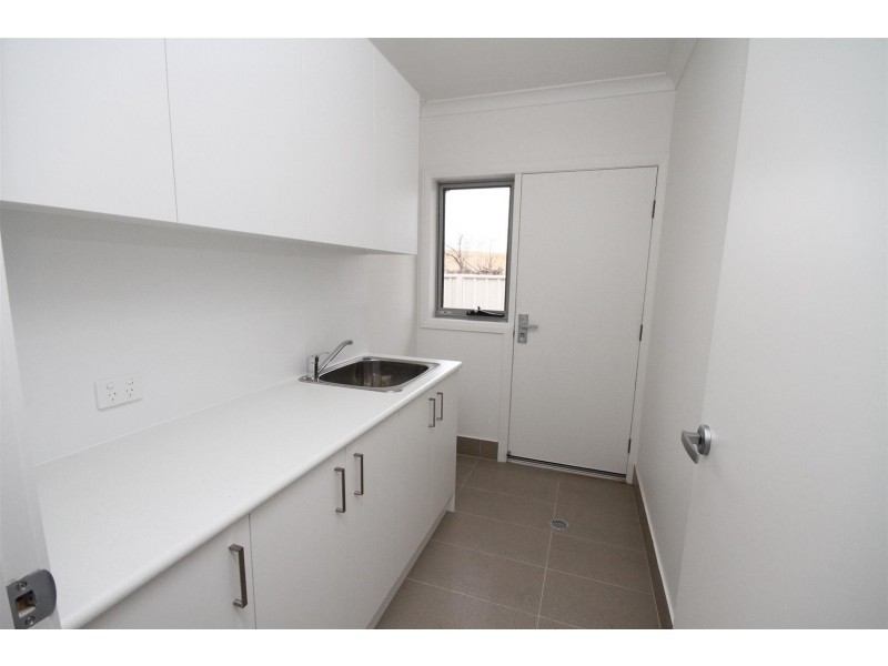 4 Colls Close, Yass NSW 2582