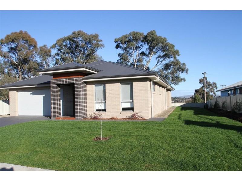 4 Colls Close, Yass NSW 2582