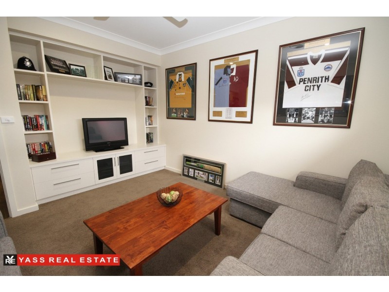 5 Burgess Place, Yass NSW 2582