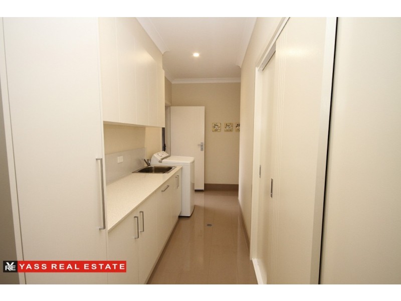 5 Burgess Place, Yass NSW 2582