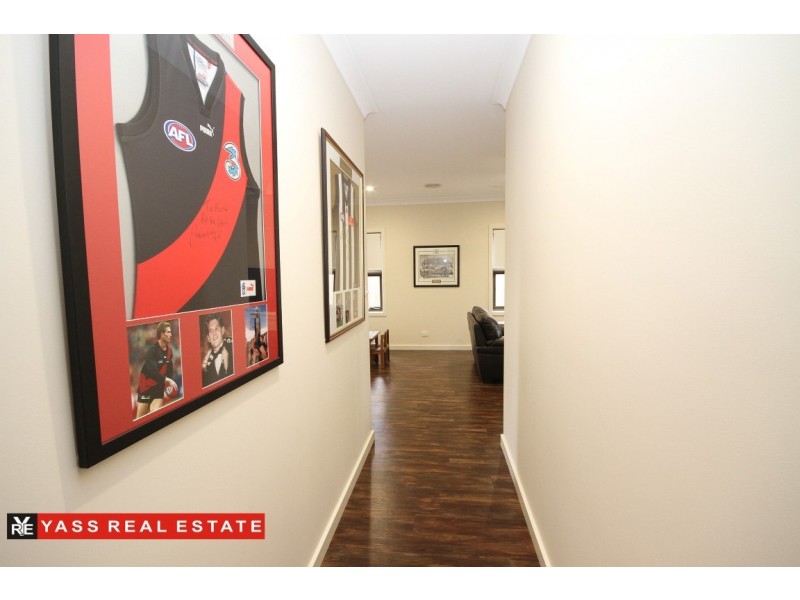 5 Burgess Place, Yass NSW 2582