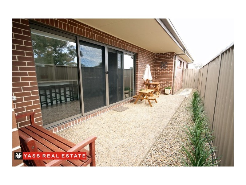 5 Burgess Place, Yass NSW 2582