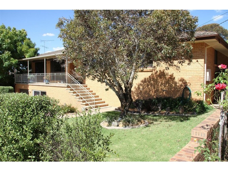 24 Yeo Crescent, Yass NSW 2582