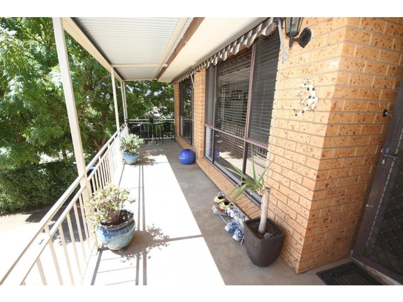 24 Yeo Crescent, Yass NSW 2582