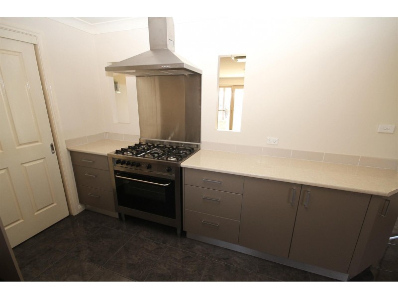 141 Elms Road, Yass NSW 2582