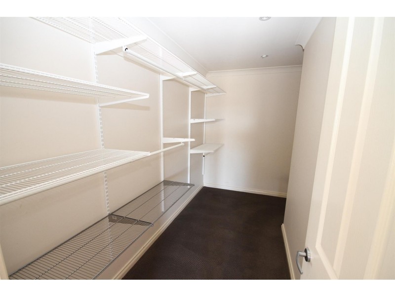 141 Elms Road, Yass NSW 2582
