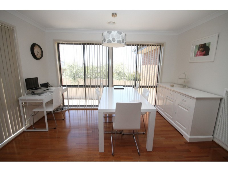 3 Mckenna Avenue, Yass NSW 2582