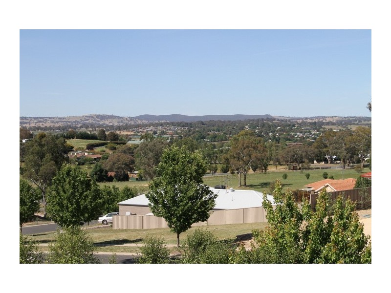 3 Mckenna Avenue, Yass NSW 2582