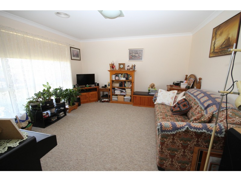19 Barber Street, Yass NSW 2582