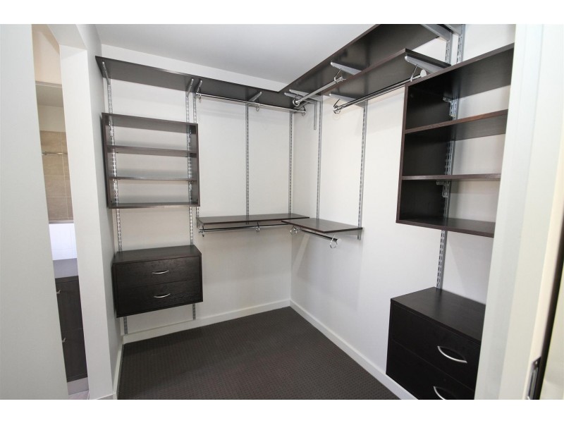 16 Burgess Place, Yass NSW 2582