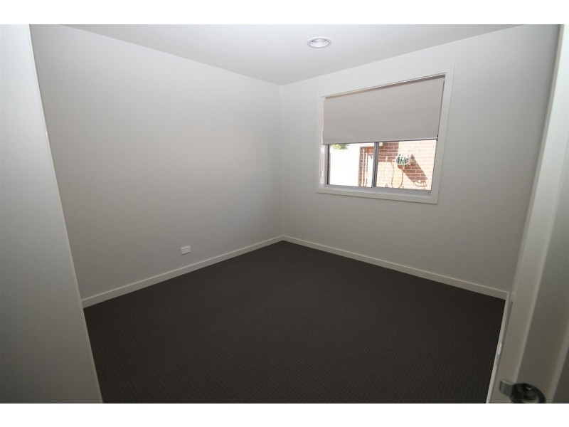 16 Burgess Place, Yass NSW 2582