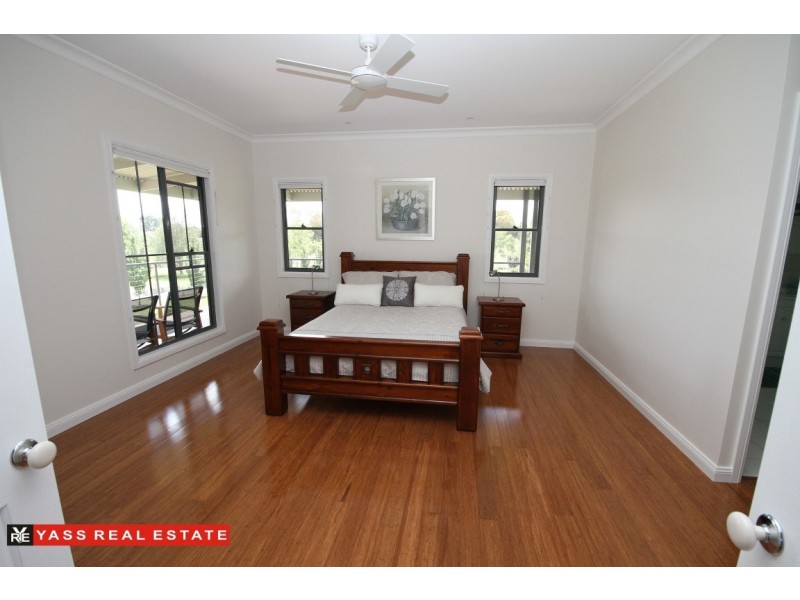 12 Mort Lane, Yass NSW 2582