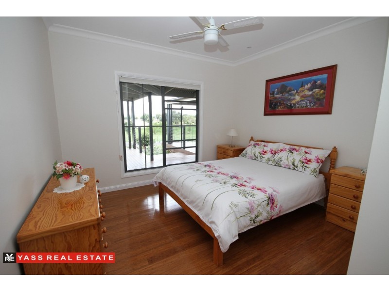 12 Mort Lane, Yass NSW 2582