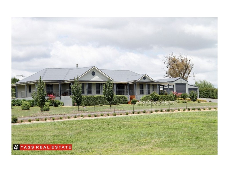 12 Mort Lane, Yass NSW 2582